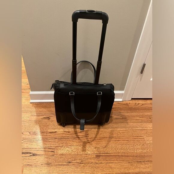 Henri Bendel Jetsetter Carry-on Wheelie - Black - Picture 4 of 10